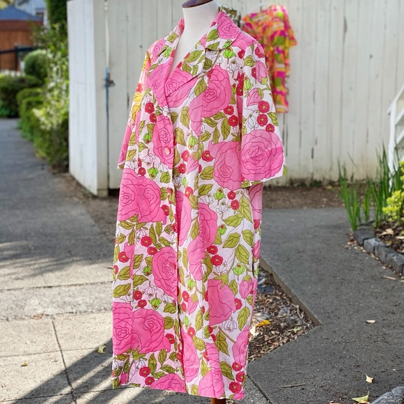 SOLD 1960’s Le Voy's Floral House Dress/Nightgown - Picture 2 of 7
